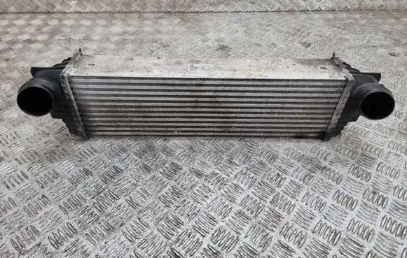BMW 6 F12 F13 Intercooler radiator 7812016