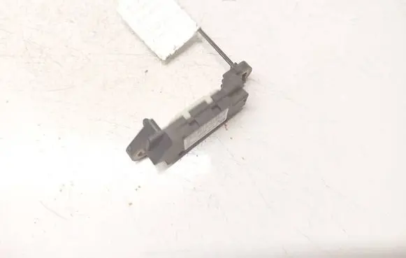 Mercedes-Benz E W211 Airbag deployment crash/impact sensor 0018209126