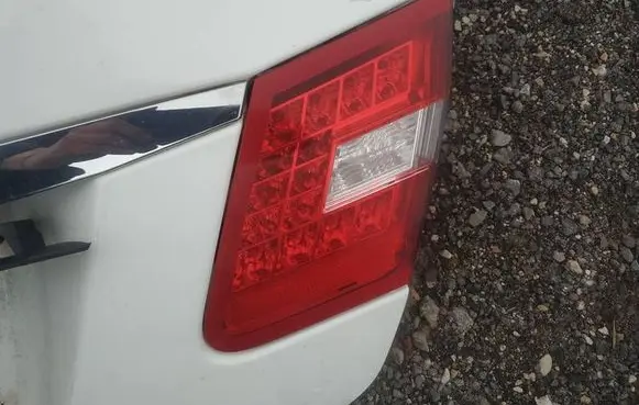 Mercedes-Benz E W212 Tailgate rear/tail lights