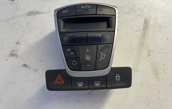 Renault Laguna III Climate control unit 275109973R DYB16172 3Y15