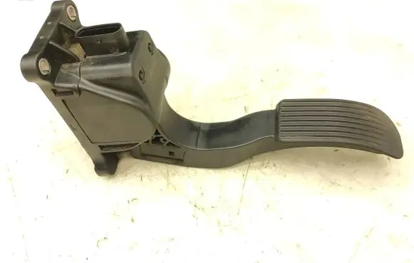 Mercedes-Benz Sprinter W906 Accelerator throttle pedal A9063000404 0280755023 ZGS009Q012
