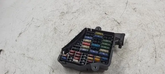 Audi A4 S4 B5 8D Fuse module 