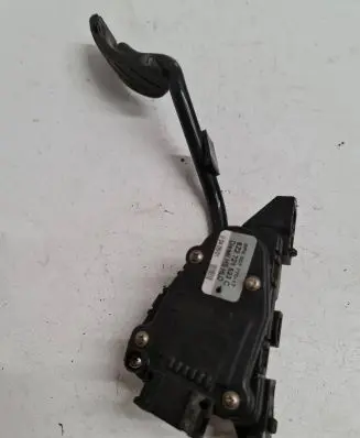 Audi A2 Accelerator throttle pedal 8Z2721523C 6PV00777017