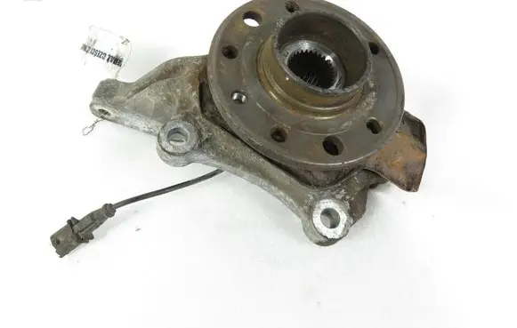 Front wheel hub spindle knuckle