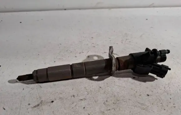 Volvo S60 Fuel injector 31272690 0445116