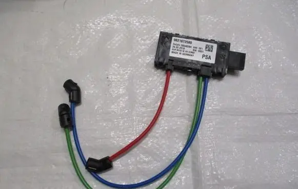 Peugeot 106 Other control units/modules 9821872580