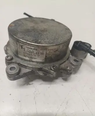 Ford Kuga II Vacuum pump 9830301280