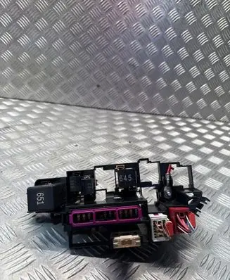 Audi A5 Sportback 8TA Fuse module 8K1937503