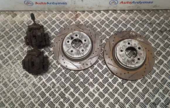 BMW 3 E92 E93 Brake discs and calipers set 34216769102 34216769101 34216855004