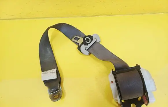 Suzuki Liana Rear seatbelt 8490454G1