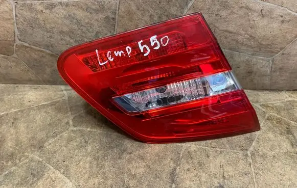 Mercedes-Benz B W246 W242 Tailgate rear/tail lights A2469066300