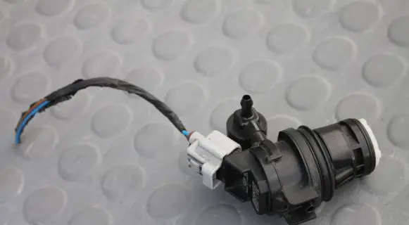KIA Soul Windscreen/windshield washer pump