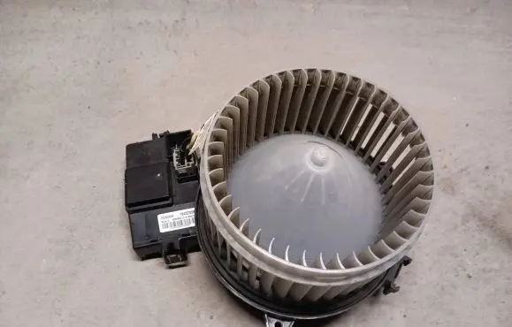 Opel Ampera Heater fan/blower 28283808 16452056