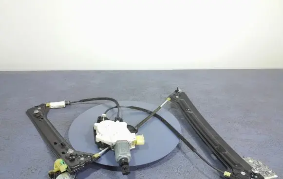 BMW 6 F12 F13 Front door window regulator with motor 7268447