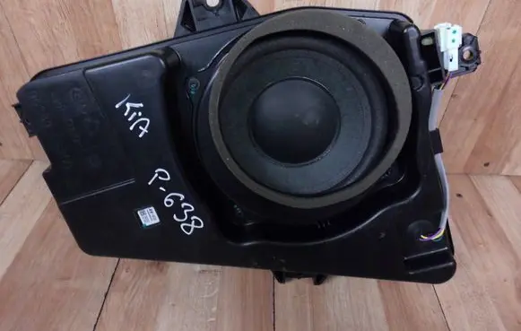 KIA Sorento Subwoofer speaker 96380C6100