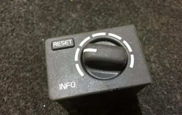 Volvo S40, V40 On-board computer control switch 30857756