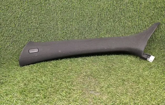 Audi Q5 SQ5 (A) pillar trim 8R0867233B 8R0867233C