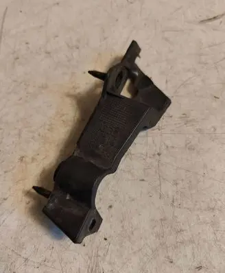 Audi A4 S4 B8 8K Front bumper mounting bracket 8K0807284