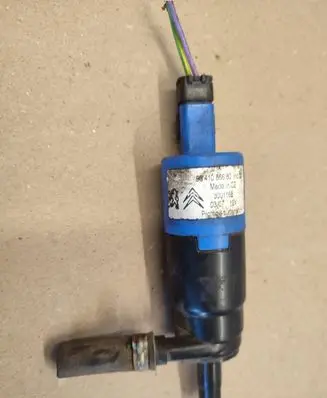 Peugeot 407 Headlight washer pump 9641086680