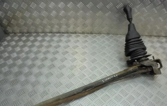 Suzuki MR Wagon Gear selector/shifter in gearbox 