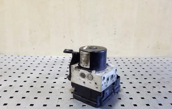 Volvo XC70 ABS Pump 31423347 10092604193 10062238041