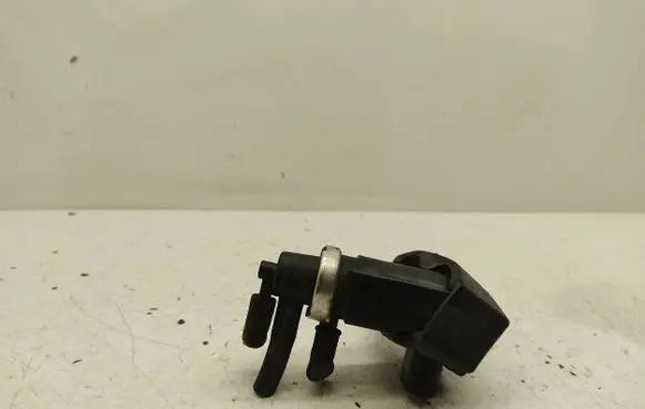 Audi A6 S6 C5 4B Turbo solenoid valve 059906629B 059906627B
