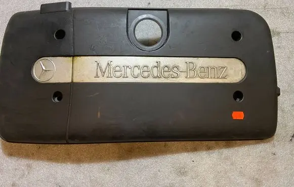 Mercedes-Benz C W203 Engine cover (trim) a6120100667 6120100667