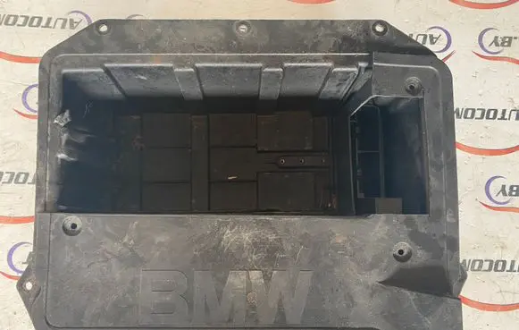 Battery box tray