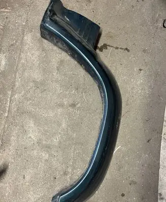 Mitsubishi Pajero Front arch trim MB679792