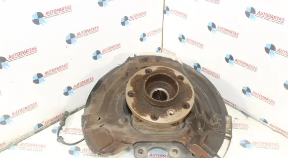 BMW X3 F25 Rear wheel hub 6797570