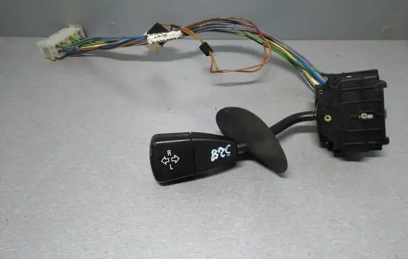 BMW 3 E36 Indicator stalk 83609073 8360907