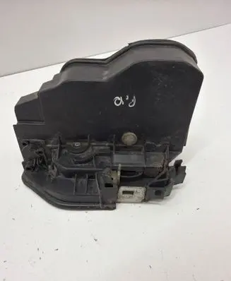BMW 5 E60 E61 Front door lock 7154628