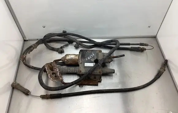 Opel Astra J Hand brake/parking brake motor A2C53377109 0760706 ECUA33G