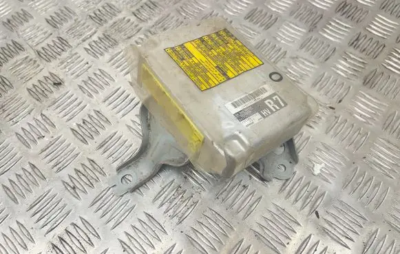 Lexus RX 330 - 350 - 400H Airbag control unit/module 8917048140