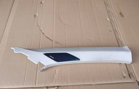 Volkswagen Touareg III (A) pillar trim 760867234A 6311610219 P30012283