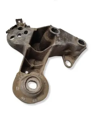 Audi A6 S6 C5 4B Engine mounting bracket 4B0199352B