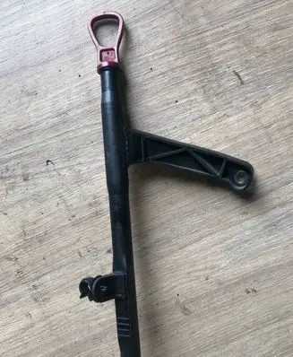BMW 5 E60 E61 Oil level dip stick 7793309