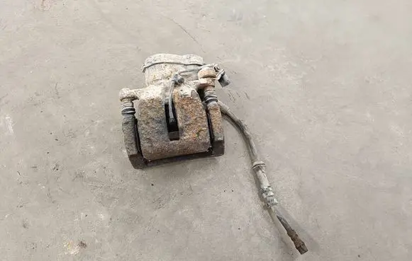 Audi A7 S7 4G Rear brake caliper 660GN064