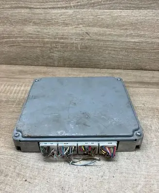 Toyota Corolla Verso AR10 Engine control unit/module 896610F110 MB1758009261