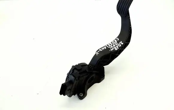 Opel Crossland X Accelerator throttle pedal 3638808