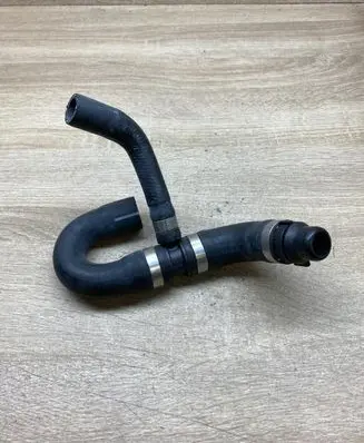 Mercedes-Benz Vito Viano W639 Engine coolant pipe/hose A6398329023 1712553
