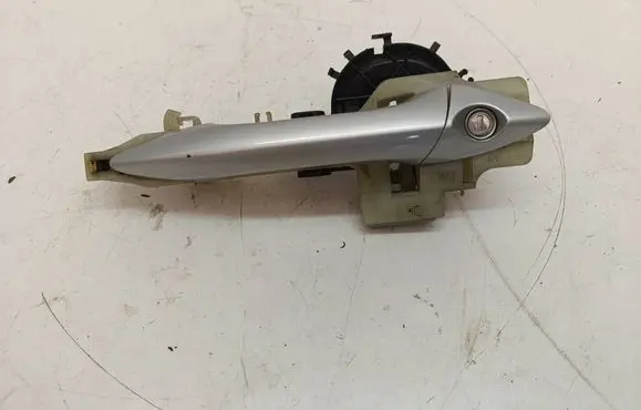 Hyundai Elantra Front door exterior handle 9095003100