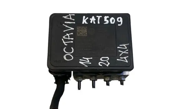 Skoda Octavia Mk3 (5E) ABS Pump 5Q0907379R 5Q0614517Q