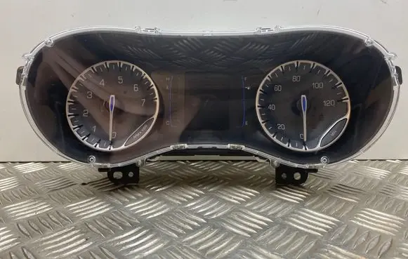 Chrysler Pacifica Speedometer (instrument cluster) 68436235AD 184201 01176445000119