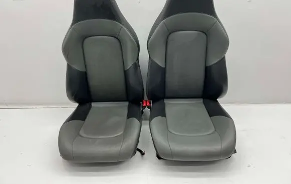 Chrysler Crossfire Seat set 