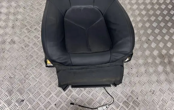 Porsche Macan (95B) Front passenger seat 7P5881771