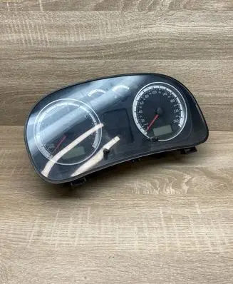 Volkswagen Bora Speedometer (instrument cluster) 1J5920825C 110080085