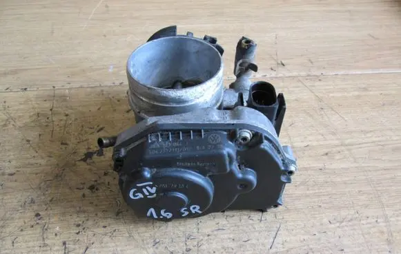 Audi A3 S3 8L Throttle valve 06A133064J 408237111012