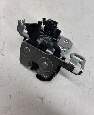 Mercedes-Benz C W204 Seat back rest lock catch A2049200372