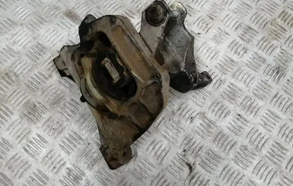 Peugeot Expert Engine mount vacuum valve 